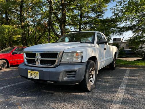 Photo 1 of 9 of 2008 Dodge Dakota ST Extended Cab